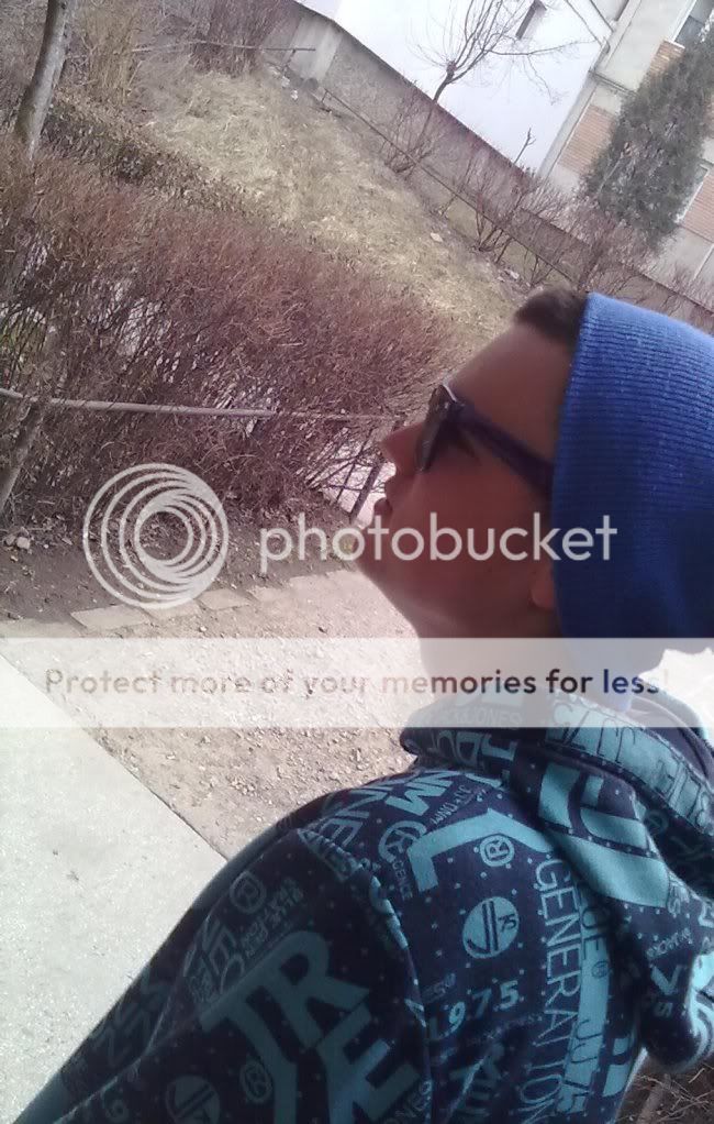 191945_118280188246532_100001936540840_1